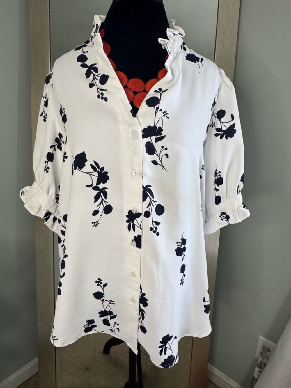 Premise White Button-Front Blouse with Navy Floral Print